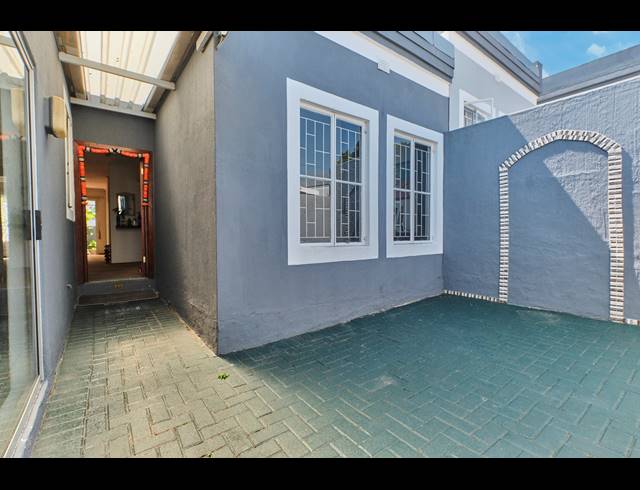 2 BEDROOM SIMPLEX FOR SALE IN PRESIDENT RIDGE